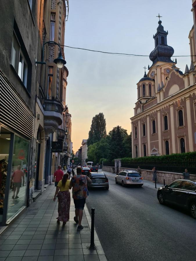 City Center Apartment Сараево Экстерьер фото