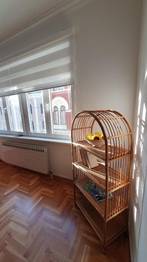 City Center Apartment Сараево Экстерьер фото