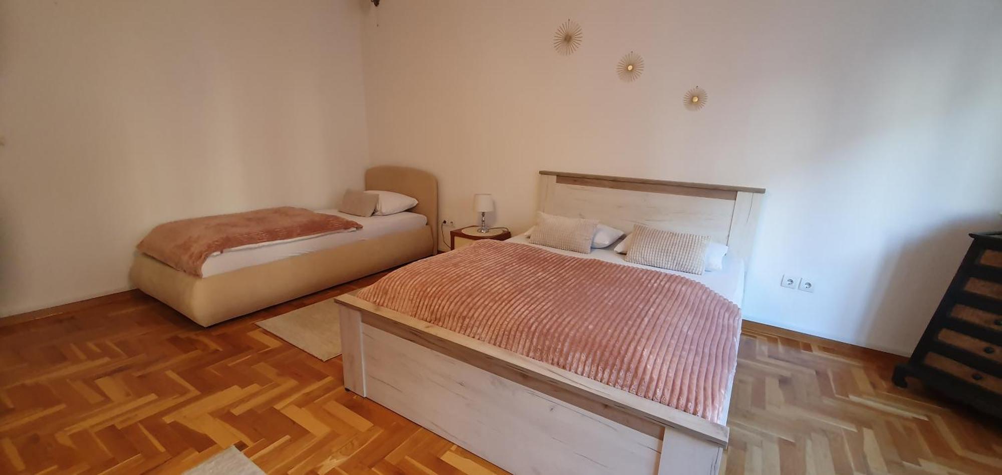 City Center Apartment Сараево Экстерьер фото